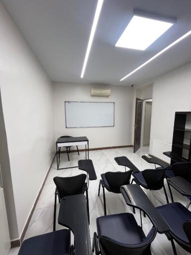 عکس کتابخانه و پانسیون مطالعاتی دخترانه چکاوک