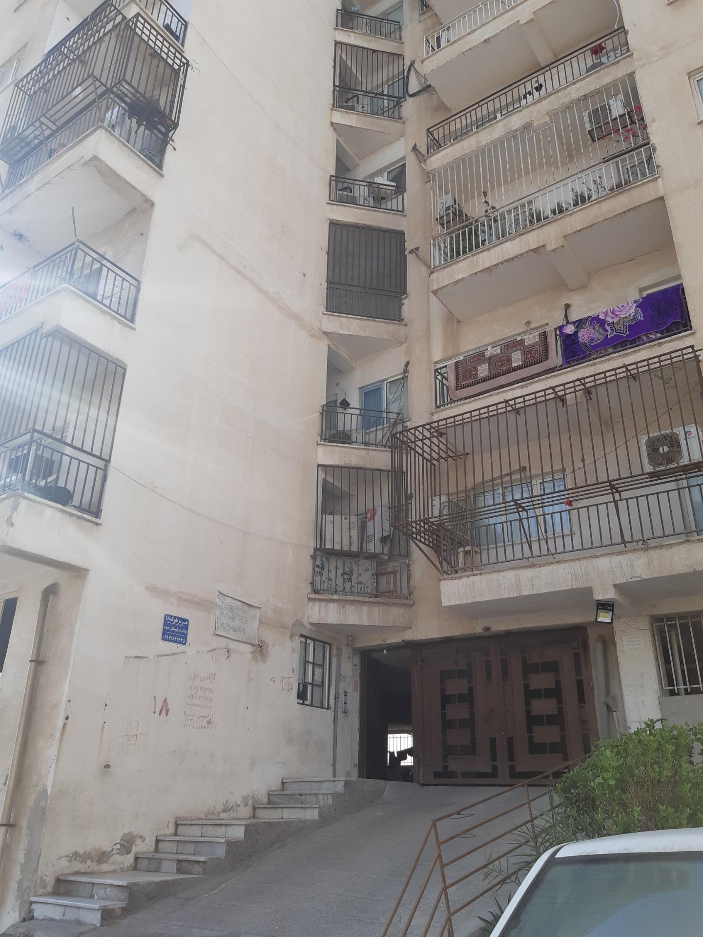 عکس مجتمع مسکونی هرمز بلوک ۱۸
