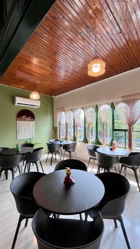 عکس کافه روژ