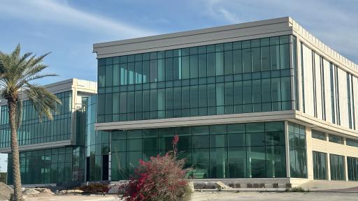 عکس مجتمع اداری و نمایشگاهی هابلند کیش