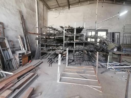 عکس بورس درب وپنجره واهن الات توس