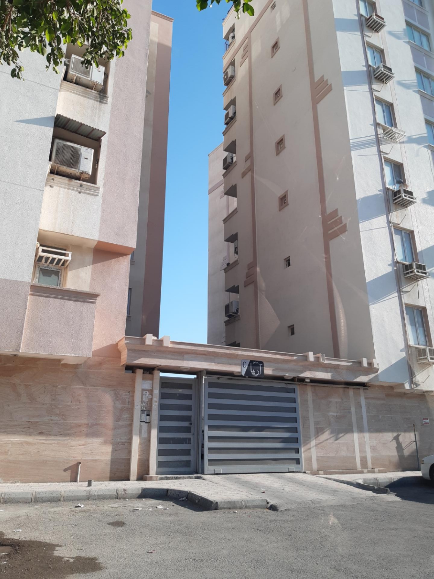 عکس مجتمع مسکونی آریا بلوک  C