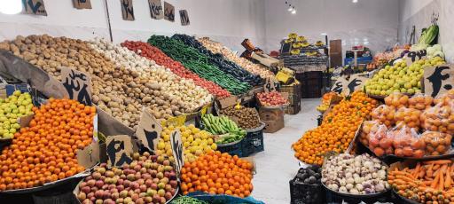 میوه فروشی کلاتی