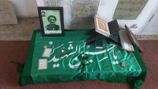 عکس مزار سید احمدقاضی