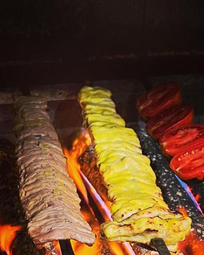 عکس چلوکباب جوان