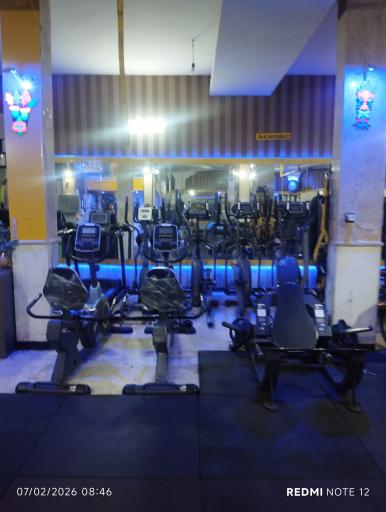 عکس باشگاه ورزشی بانوان و آقایان امینا