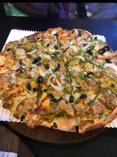 عکس پیتزا و ساندویچ زبل خان