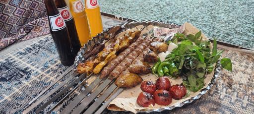 عکس کافه سنتی سیمرغ