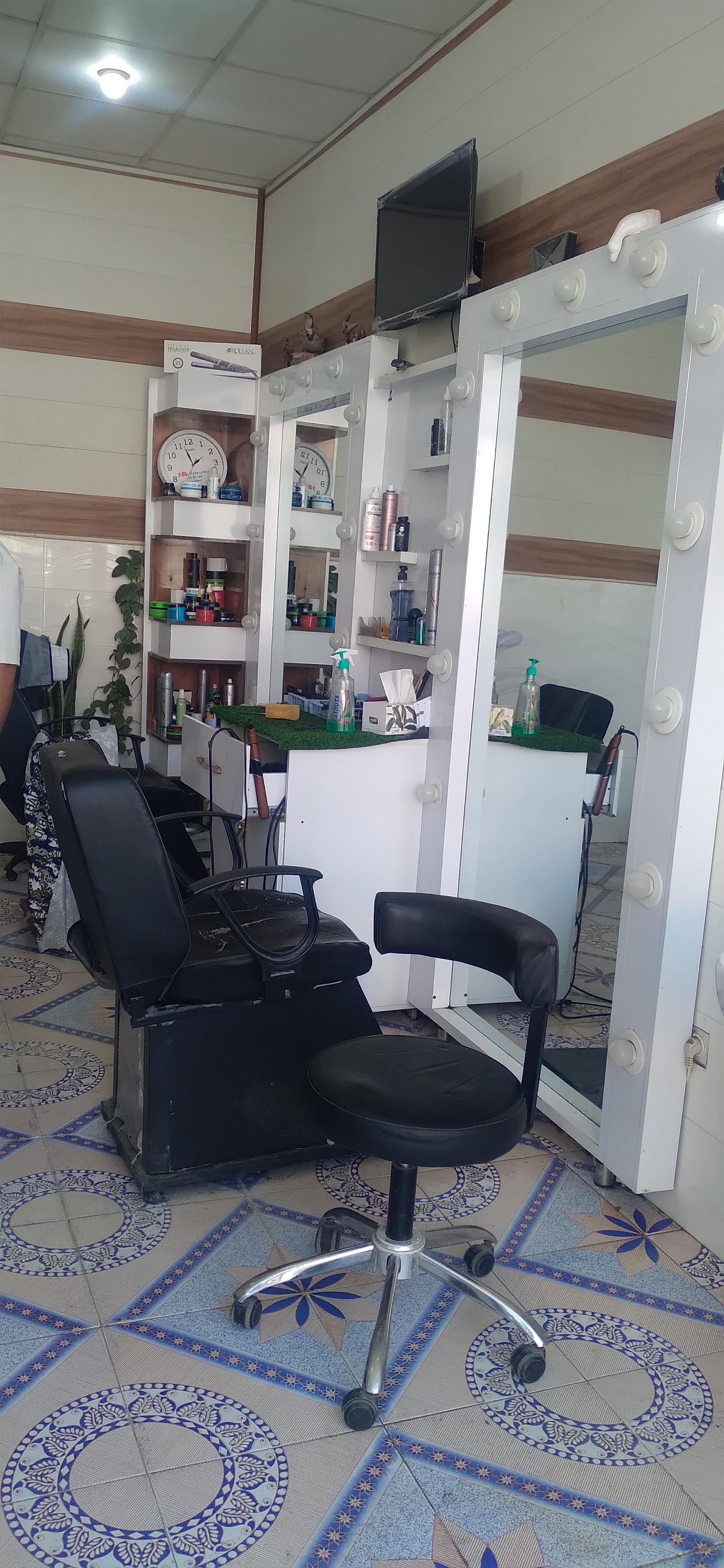 عکس پیرایش سناتور