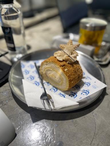 عکس کافه میان برشت