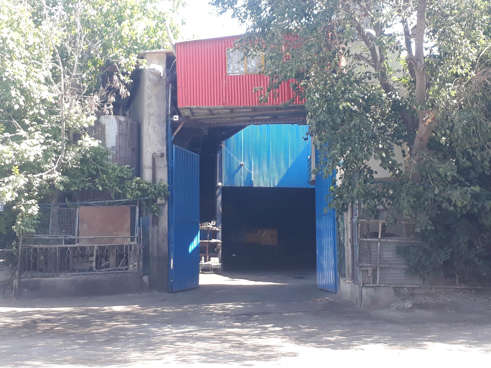 عکس انبار آهن آلات ذوبی و صنعتی وحدت