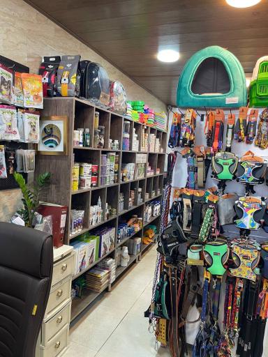 عکس داروخانه دامپزشکی دکتر رضازاده