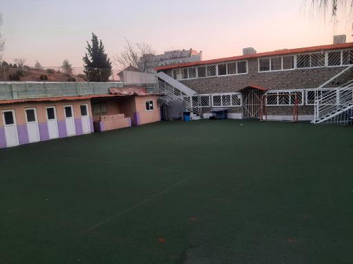 عکس دبستان پسرانه غیردولتی جاوید