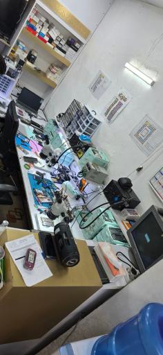 عکس مرکز تخصصی تعمیرات موبایل داهی 