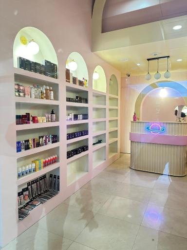 عکس لوازم آرایشی مون چری