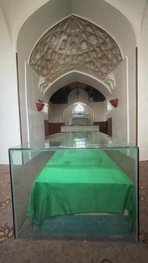عکس مقبره شیخ عبد السلام