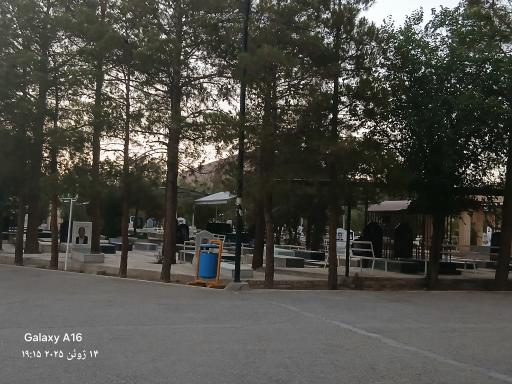عکس قبرستان و گلزار شهدا آباده