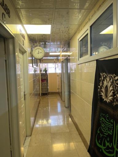 عکس آموزشگاه زبان های خارجی هما