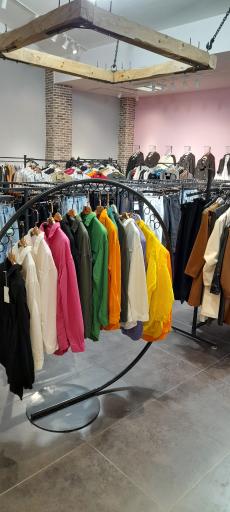 عکس پوشاک کلاسیک