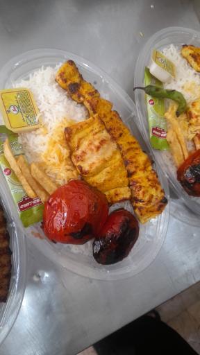 عکس تهیه غذا شاهکار