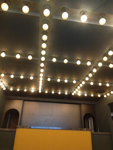 عکس سینما و تئاتر حافظ