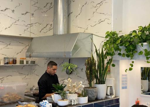 عکس کافه صبحانه اردیبهشت