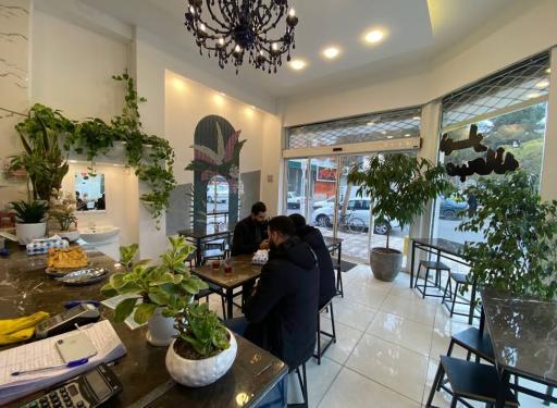 عکس کافه صبحانه اردیبهشت