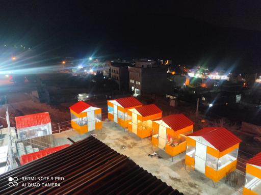 عکس سفره خانه پایه کوه