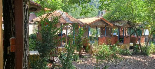 عکس رستوران گیلانک