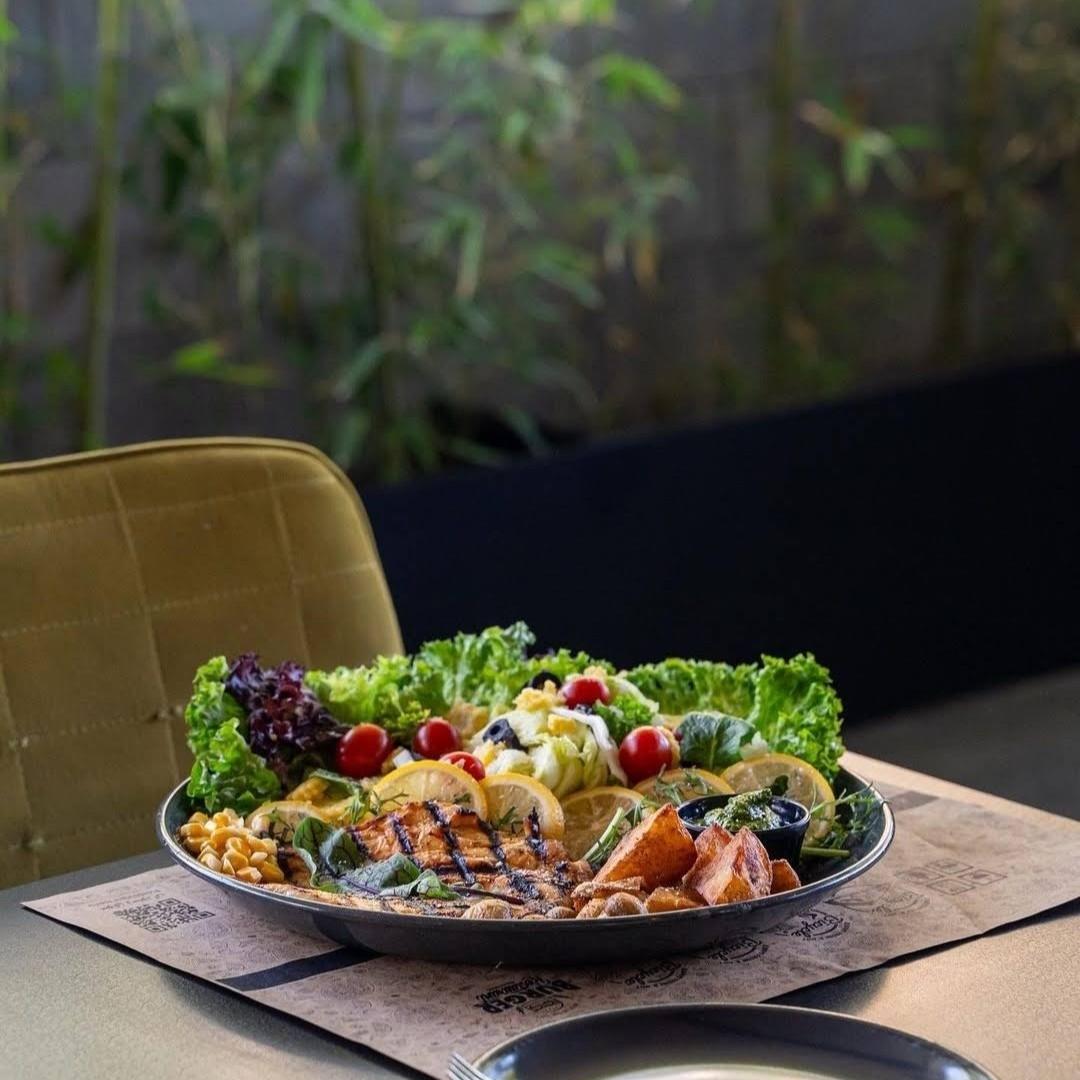 عکس کافه رستوران بایسیکل 