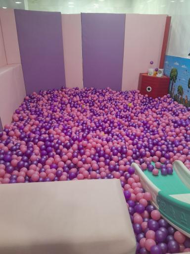 عکس خانه بازی کودک پاستیل کرج