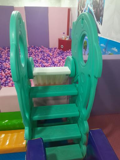 عکس خانه بازی کودک پاستیل کرج