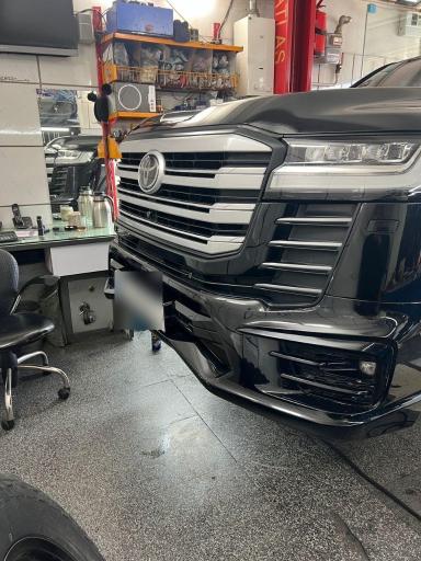 عکس جلوبندی و تعمیرگاه دقیق