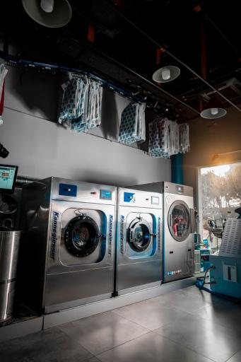 عکس خشکشویی رباتیک پلاس