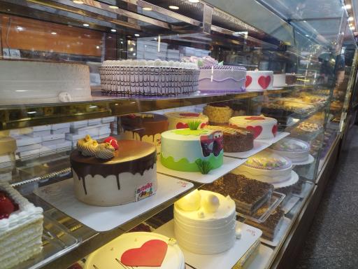 عکس شیرینی لادن