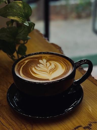 عکس کافی شاپ باریستا خسته ست