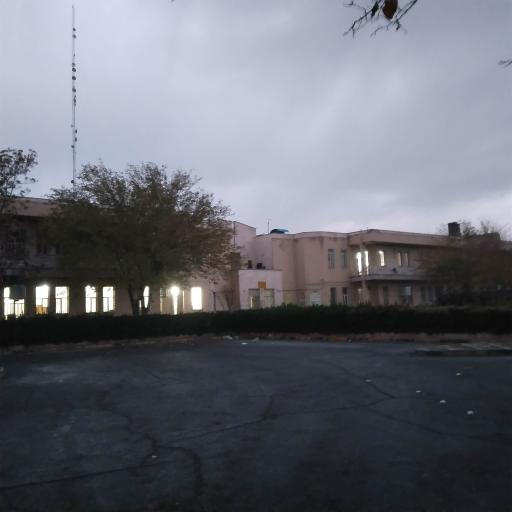 عکس پایانه بزرگ حمل و نقل کالا و بار سنگین استان تهران