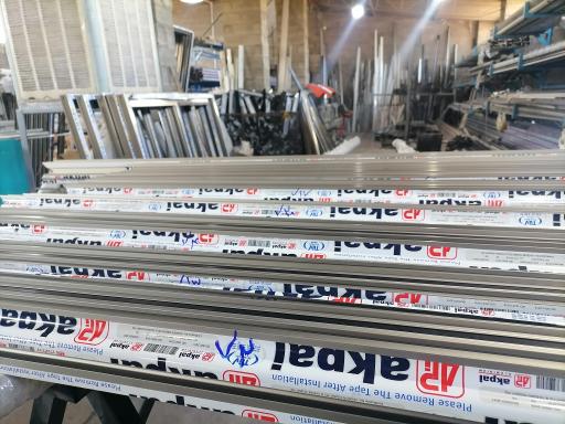 عکس گروه صنعتی پنجره گستر تولید درب و پنجره دوجداره