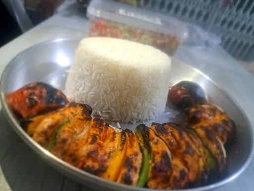 عکس غذای خانگی بیرون بر طلوع