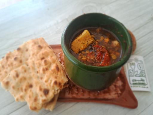 عکس غذای خانگی بیرون بر طلوع