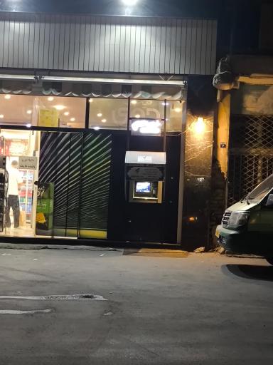 عکس خودپرداز بانک رفاه