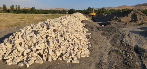 عکس کارخانه آجر دیرینه امینی