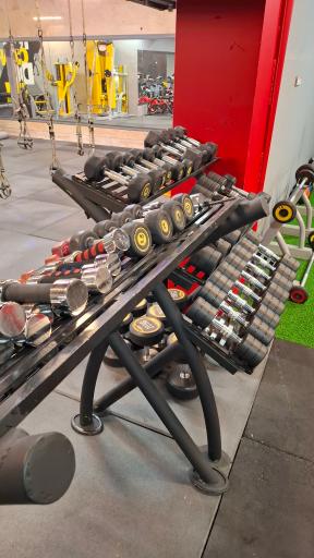 عکس سالن ورزشی بانوان صفایی شعبه دوم