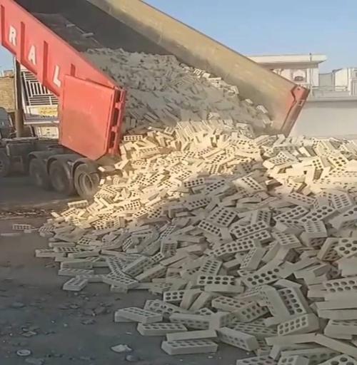 عکس کارخانه آجر دیرینه امینی