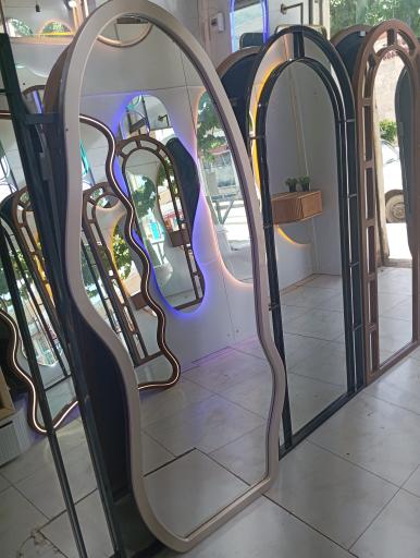 عکس گروه تولیدی آینه و روشویی pig