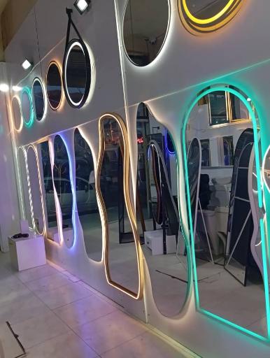 عکس گروه تولیدی آینه و روشویی pig