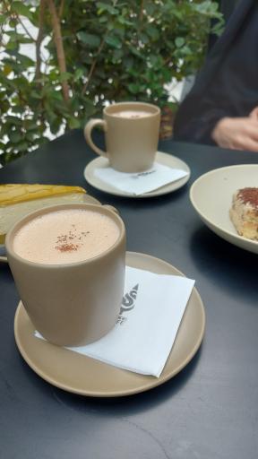 عکس کافه ساعدی نیا