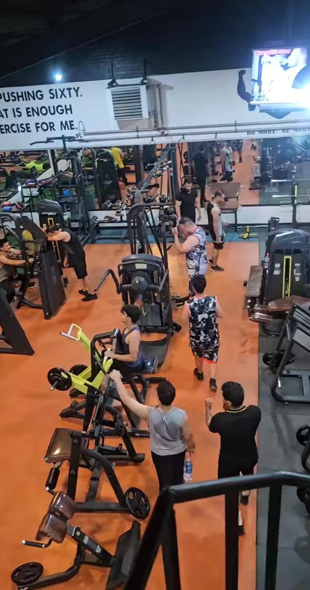 عکس مجموعه سپاهان جیم