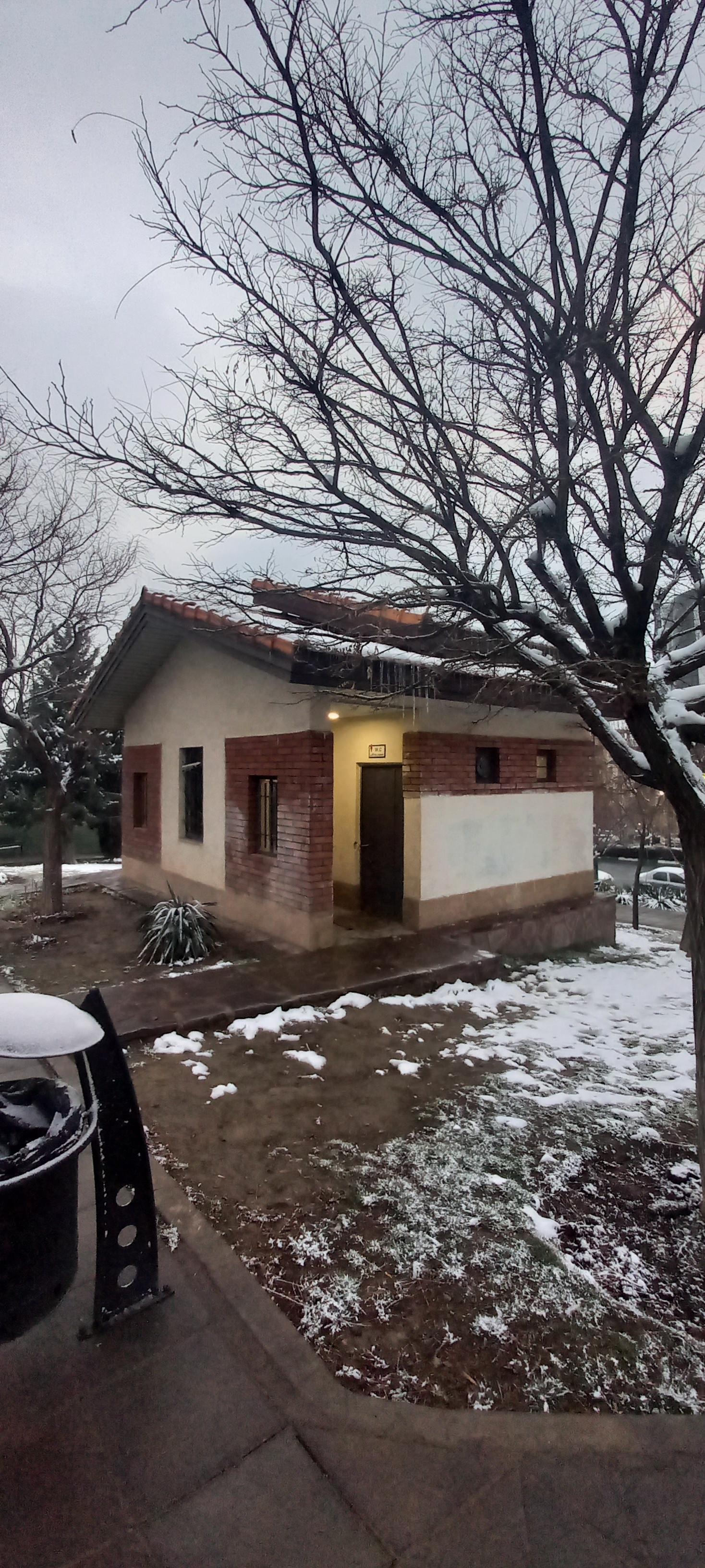 عکس سرویس بهداشتی پارک امام رضا