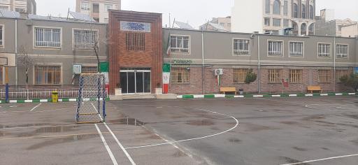 عکس دبیرستان پسرانه نمونه دولتی زنده یاد صادقی